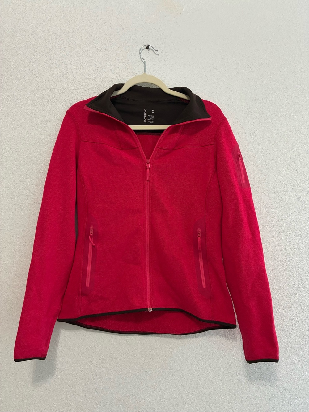 Arc'teryx Women's Pink Full-Zip Fleece Jacket